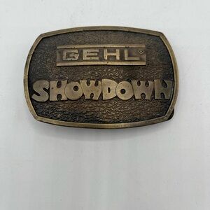 VINTAGE 1976 GEHL SHOWDOWN TRACTOR COMPANY BRASSTONE BELT BUCKLE